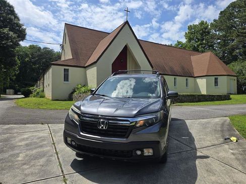 Used 2017 Honda Ridgeline RTS image 34
