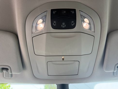 Used 2023 Chrysler Voyager LX FWD image 48