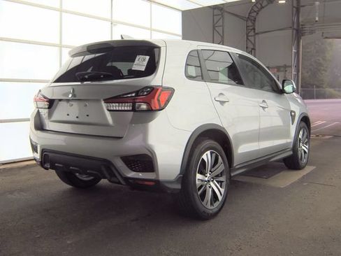 Used 2025 Mitsubishi Outlander Sport AWD image 16