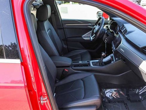 Used 2022 Audi Q3 2.0T Premium image 17