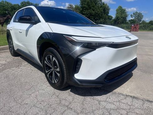 Used 2024 Toyota bZ4X FWD w/ Weather Package image 4
