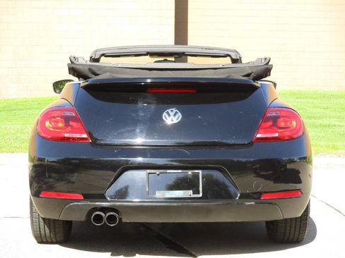 Used 2013 Volkswagen Beetle 2.5 FWD image 22