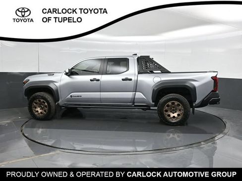 Used 2025 Toyota Tacoma 4x4 Double Cab Hybrid image 10