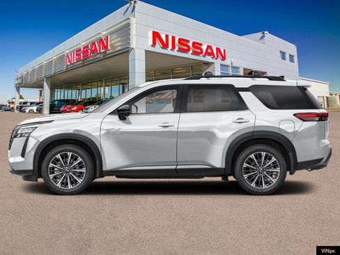 New 2026 Nissan Pathfinder Platinum AWD/4WD image 3