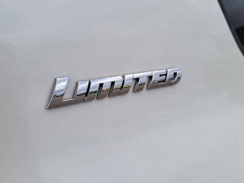 Used 2023 Toyota 4Runner Limited AWD/4WD image 7
