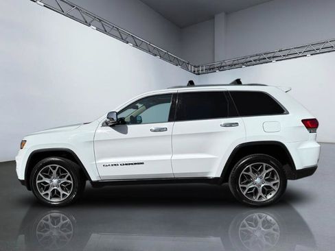 Used 2020 Jeep Grand Cherokee Limited AWD/4WD image 2