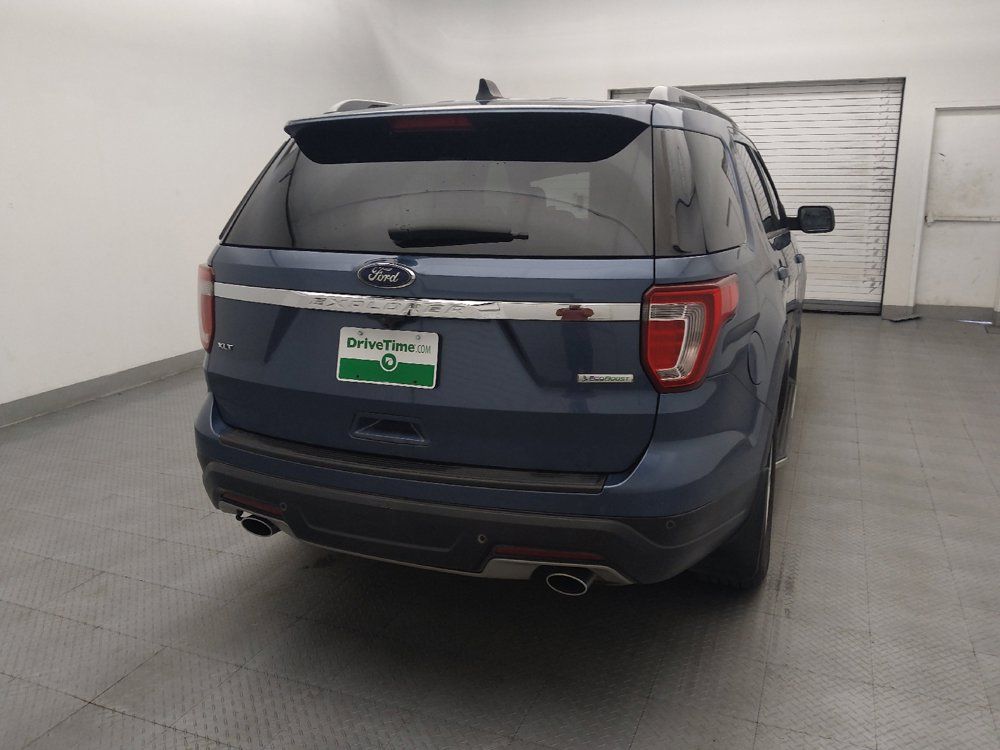 Used 2018 Ford Explorer XLT FWD image 7
