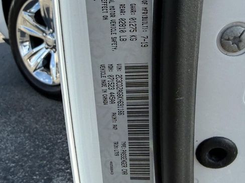 Used 2019 Dodge Challenger SXT image 24