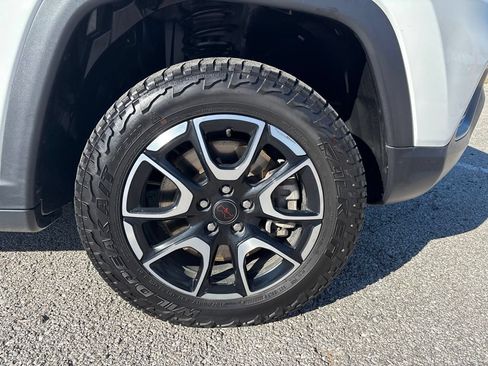 Used 2025 Jeep Compass Trailhawk AWD/4WD image 35