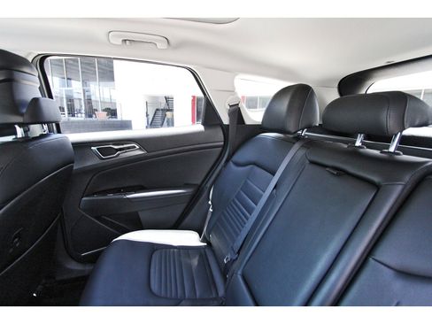 Certified 2023 Kia Sportage SX FWD image 12