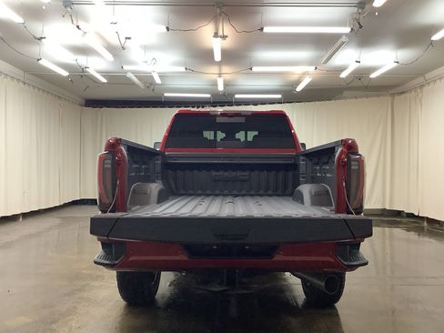 New 2026 GMC Sierra 2500 AT4 w/ AT4 Premium Plus Package image 9