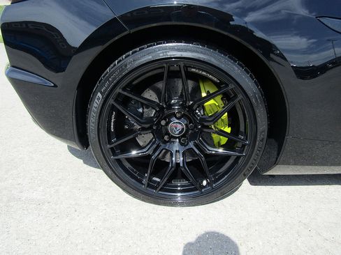 Used 2024 Chevrolet Corvette Z06 w/ Z07 Performance Package RWD image 24
