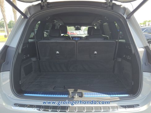 Used 2024 Mercedes-Benz GLS 450 4MATIC image 13