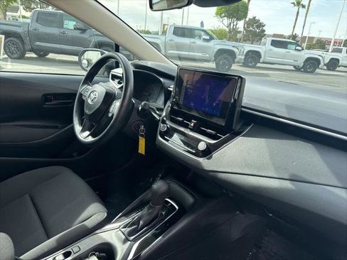 Certified 2025 Toyota Corolla LE image 21