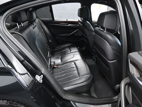 Used 2019 BMW 530i w/ Premium Package RWD image 51