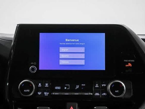 Certified 2023 Toyota Highlander LE image 15