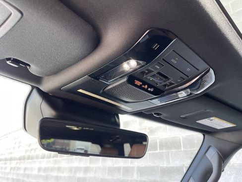 Used 2024 Lexus GX 550 w/ Accessory Package (Z1) AWD/4WD image 13