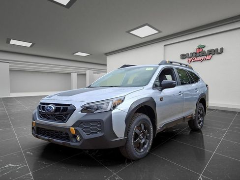 Used 2025 Subaru Outback Wilderness w/ Wilderness Package AWD/4WD image 2