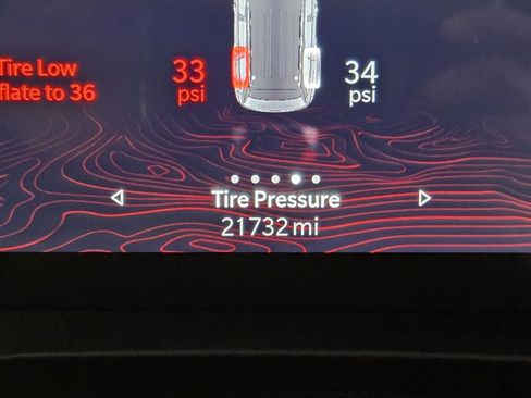 Used 2024 Jeep Grand Cherokee Limited w/ Luxury Tech Group II image 36