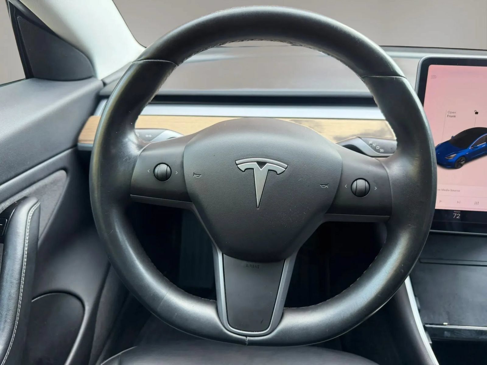 Used 2018 Tesla Model 3 Mid Range RWD image 18