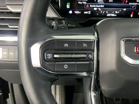 Used 2024 GMC Acadia Elevation AWD/4WD image 18