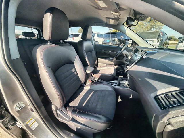 Used 2024 Mitsubishi Outlander Sport AWD image 26