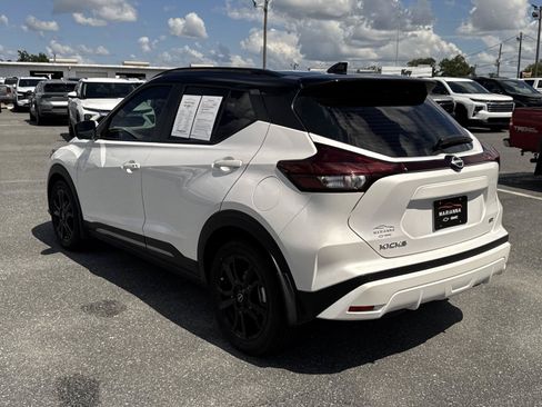 Used 2023 Nissan Kicks SR w/ SR Premium Package FWD image 6