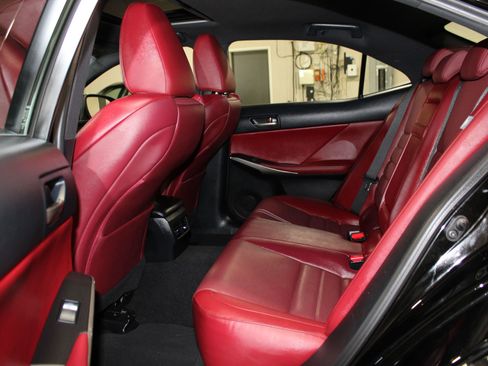 Used 2019 Lexus IS 300 F Sport w/ F Sport Package image 29