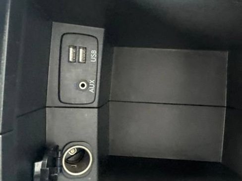 Used 2017 Subaru Forester 2.5i Limited AWD/4WD image 21