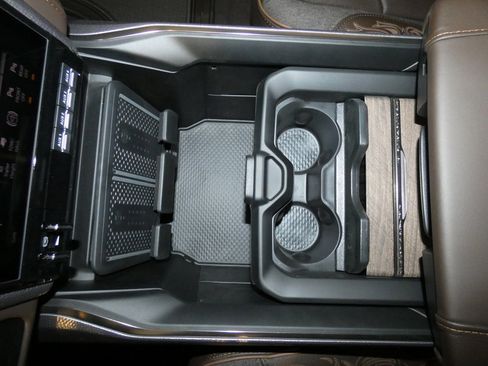 New 2026 RAM 2500 Limited image 22