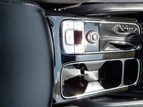 Certified 2024 Kia Telluride LX FWD image 14