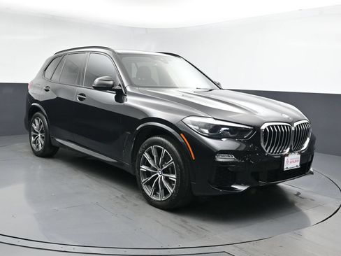 Used 2021 BMW X5 xDrive40i w/ M Sport Package AWD/4WD image 2