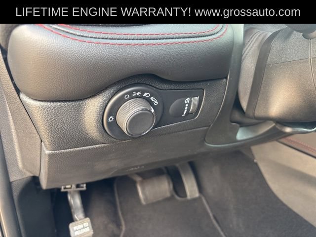 Used 2025 Dodge Durango GT AWD/4WD image 12