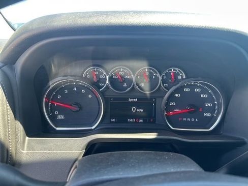 Used 2022 Chevrolet Silverado 2500 LT w/ Convenience Package image 17