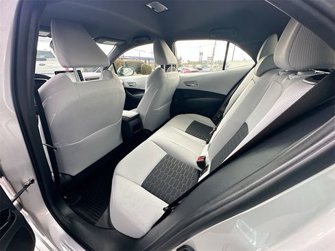 Used 2019 Toyota Corolla SE image 4