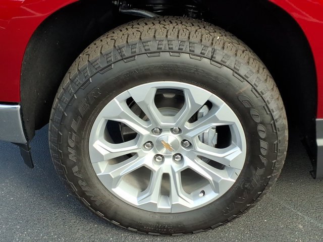 Used 2026 Chevrolet Silverado 1500 LTZ w/ LTZ Premium Package AWD/4WD image 30