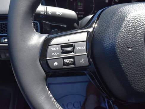 Certified 2025 Honda Civic Sport image 17