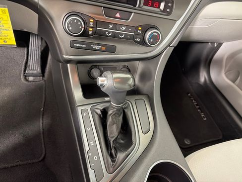 Used 2015 Kia Optima LX image 15
