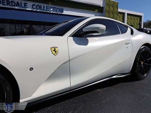 Used 2020 Ferrari 812 Superfast image 14