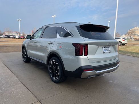 New 2026 Kia Sorento EX image 7