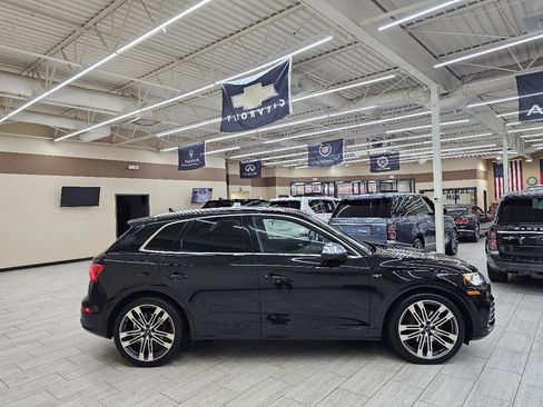 Used 2018 Audi SQ5 Premium Plus w/ S Sport Package image 5