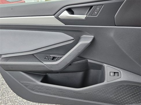 New 2026 Volkswagen Jetta SE image 27