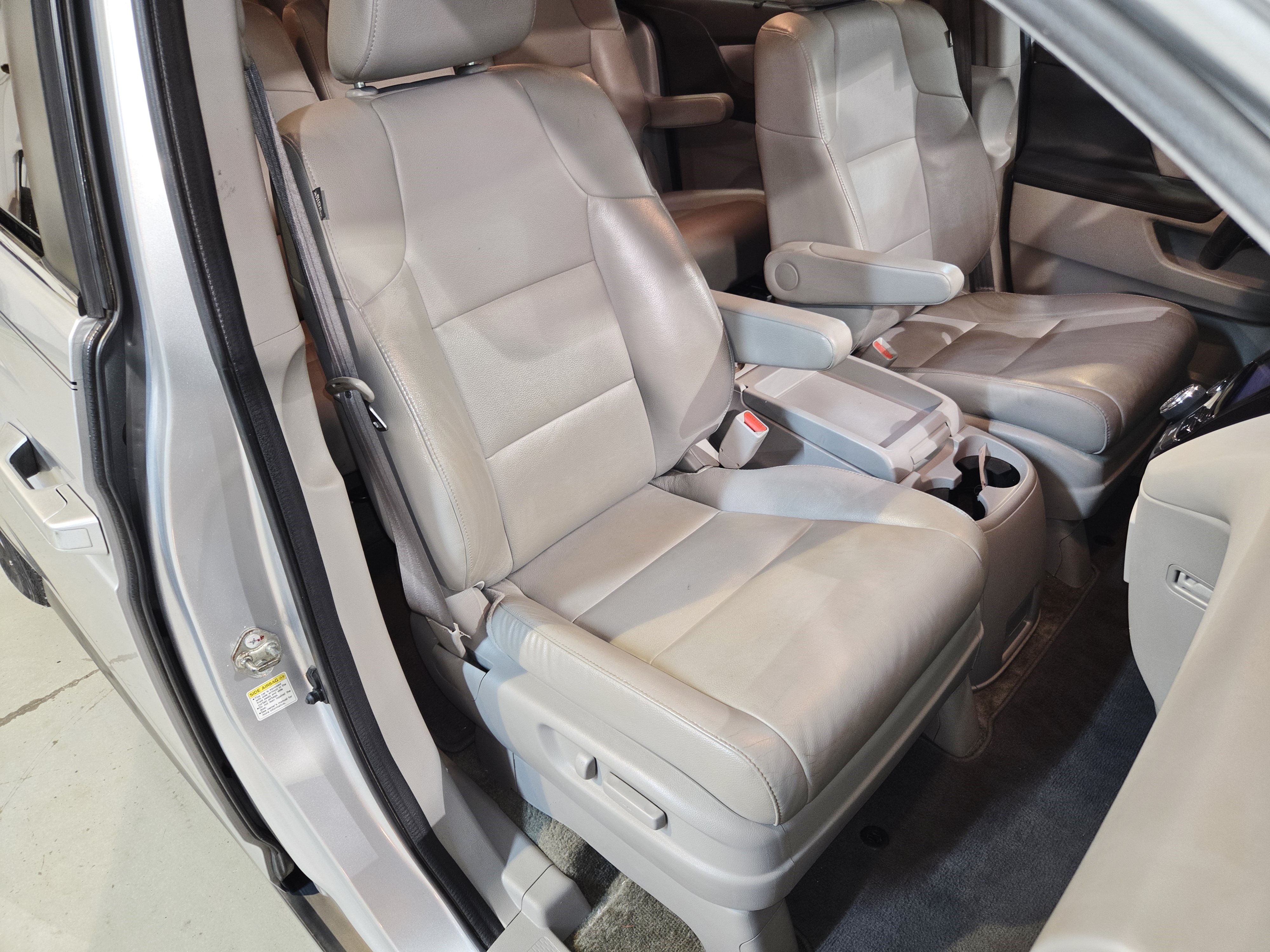 Used 2015 Honda Odyssey EX-L image 33