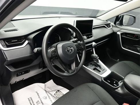 Certified 2025 Toyota RAV4 LE image 18