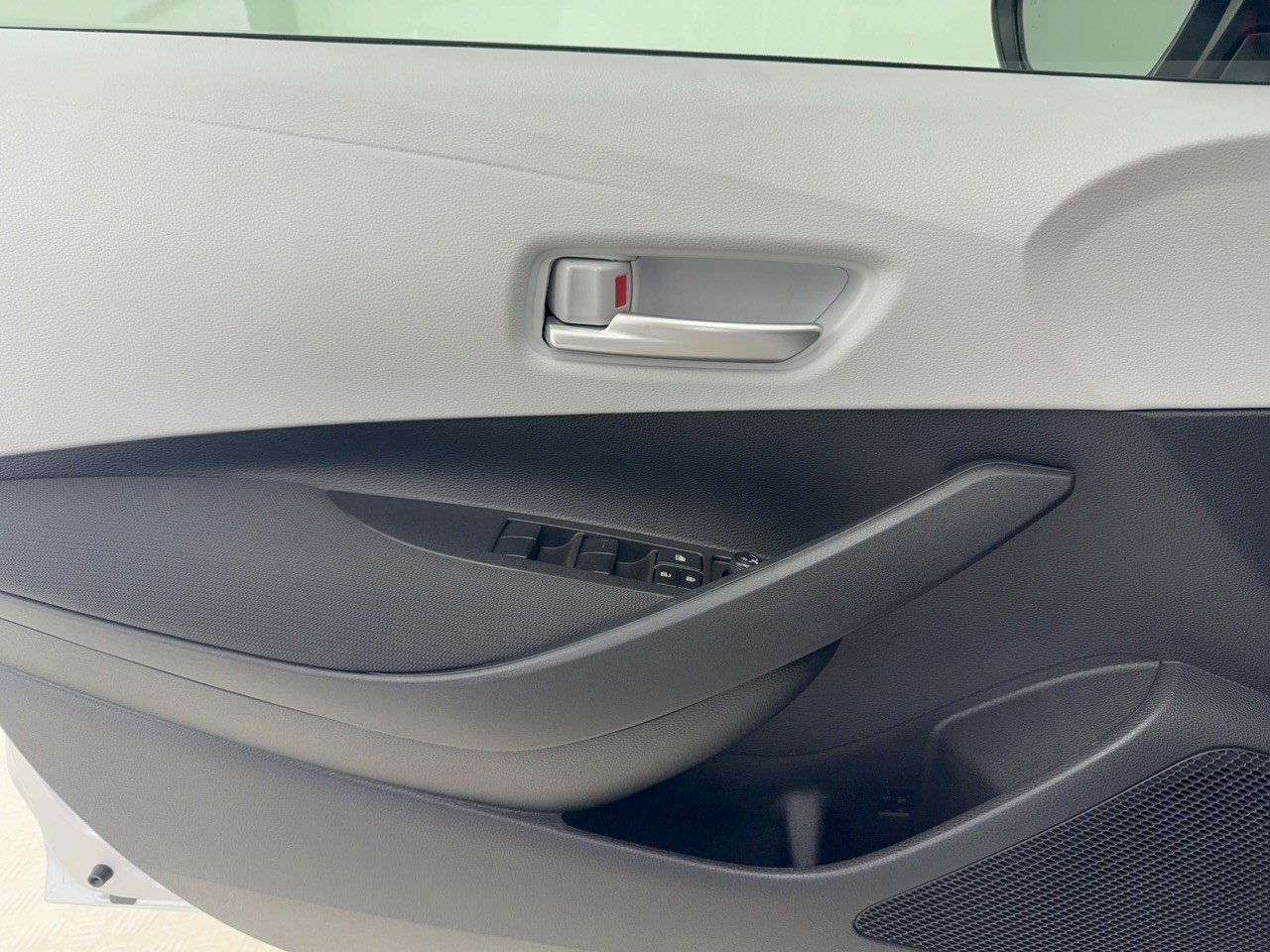 Certified 2026 Toyota Corolla SE FWD image 14