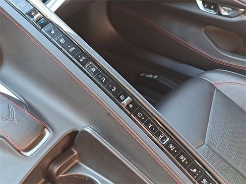 Used 2020 Chevrolet Corvette Stingray w/ 3LT Preferred Equipment Group image 17