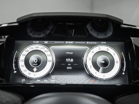 Used 2025 Aston Martin V8 Vantage Coupe RWD image 5