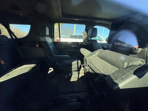 Used 2022 Chevrolet Suburban Z71 w/ Z71 Off-Road Package image 4