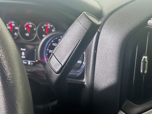 Used 2021 Chevrolet Silverado 1500 Custom RWD image 24