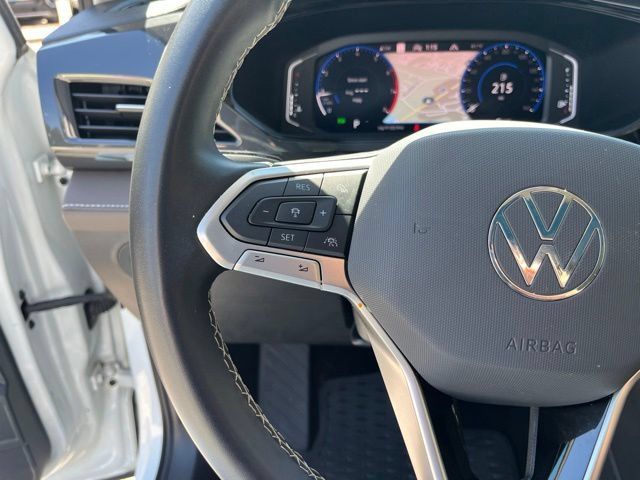 Used 2024 Volkswagen Taos SEL AWD/4WD image 23